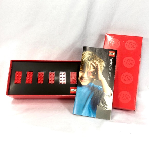 2008 LEGO Employee Gift Box Six Core Value Bricks w/ Booklet RARE - Picture 2 of 7